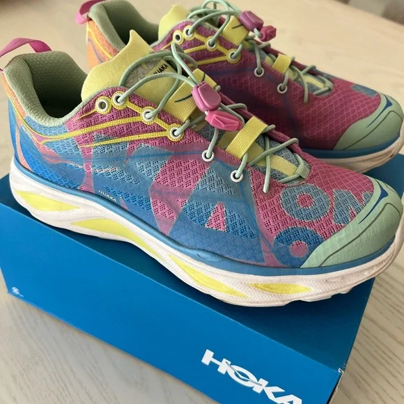 Hoka Huaka Origins athletic shoes - Picture 2 of 4